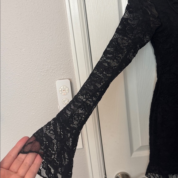 Princess Polly plunging neck line black lace mini dress. - Picture 6 of 7